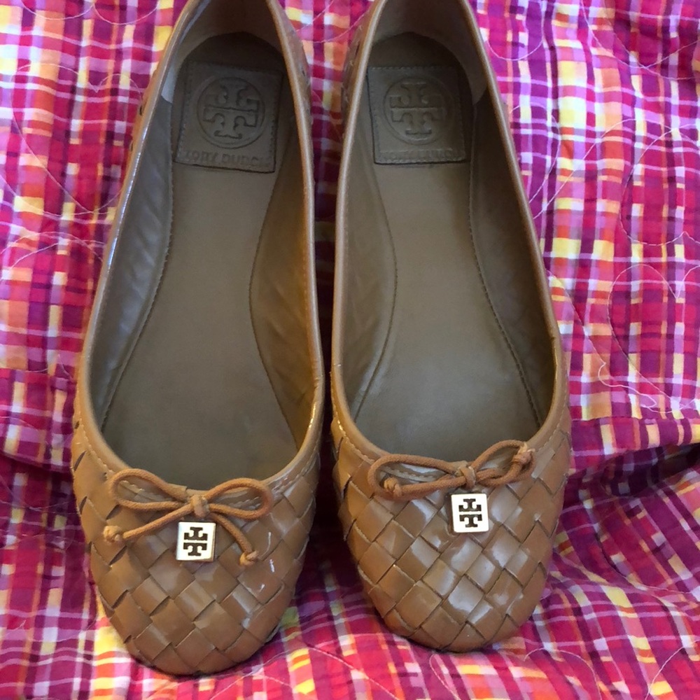 Tan Woven leather Tory Burch flats sz 7.5